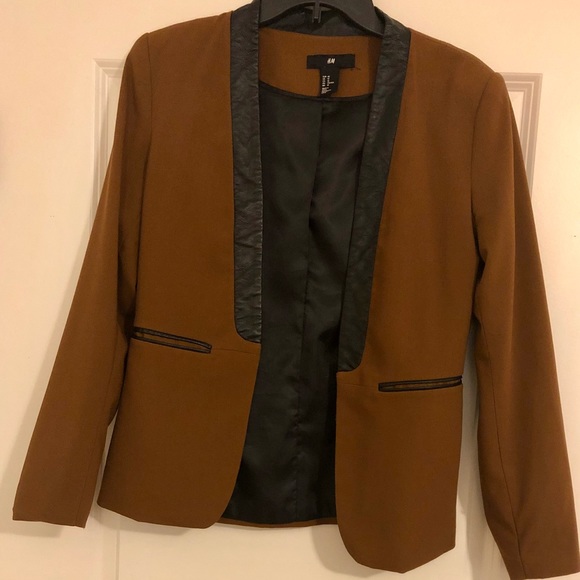 H&M Blazer - Picture 1 of 3